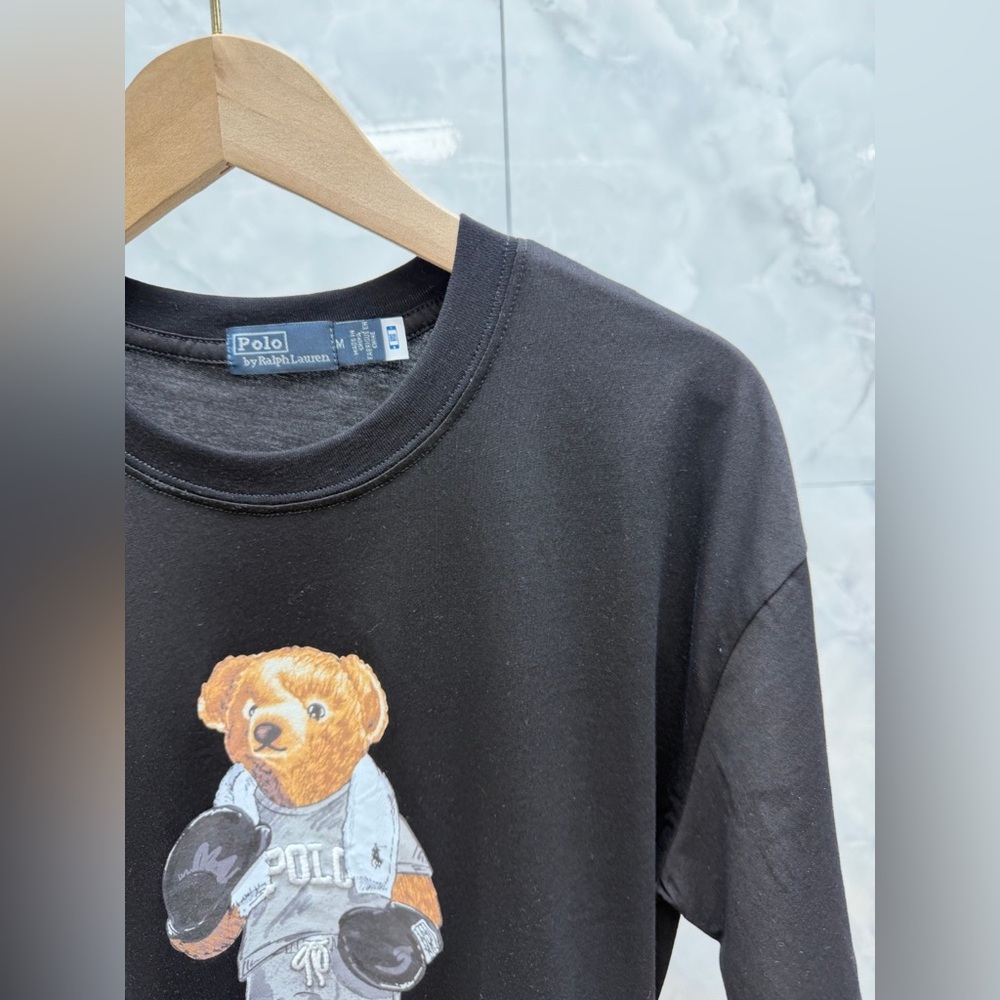 Polo Ralph Lauren bear-patterned short-sleeved T-shirt in black - Picture 3 of 8